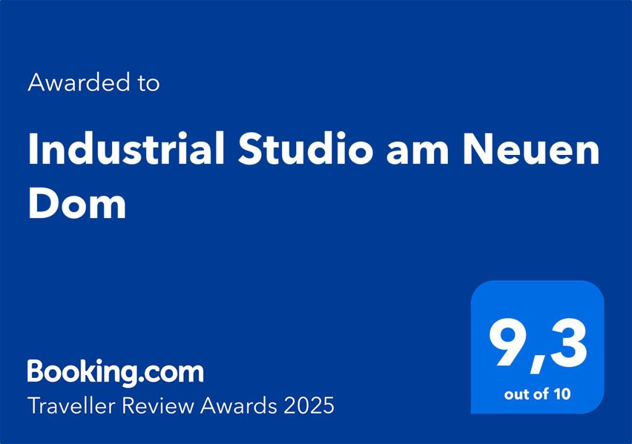 Industrial Studio Am Neuen Dom Linz Exterior foto